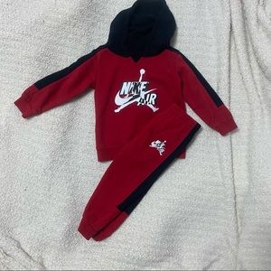 Nike little boy set. 24 months.